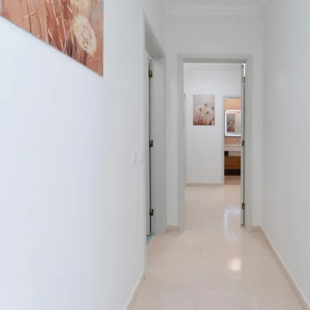 T3 Atlantic View Apartment