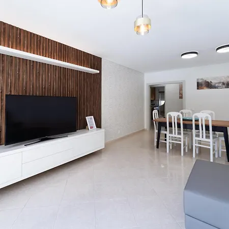 T3 Atlantic View Apartment Nazaré